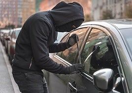Inhibidores de señal, duplicado de llaves o por el puerto OBD: Las técnicas más utilizadas para robar tu coche