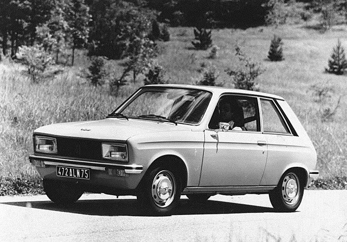 Para realizar el Peugette, Pininfarina tomó como base el Peugeot 104 ZS coupé