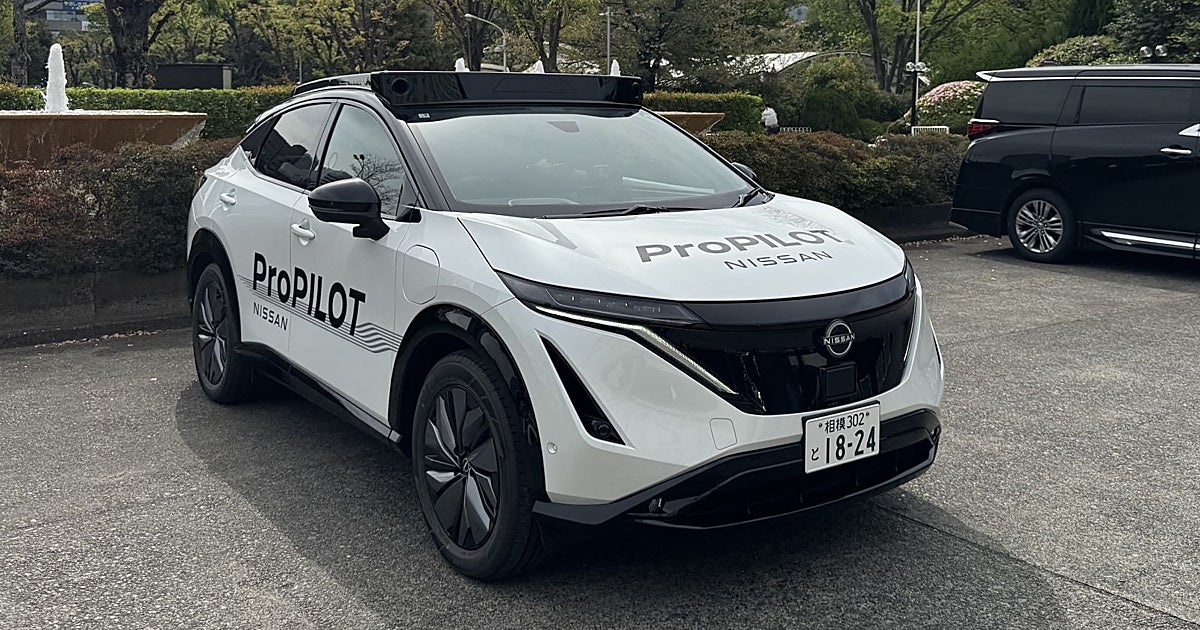 Probamos en Japón y China lo último en conducción autónoma: IA, robotaxis y coches con luz turquesa