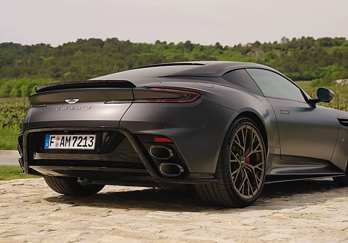 Aston Martin DB12 S
