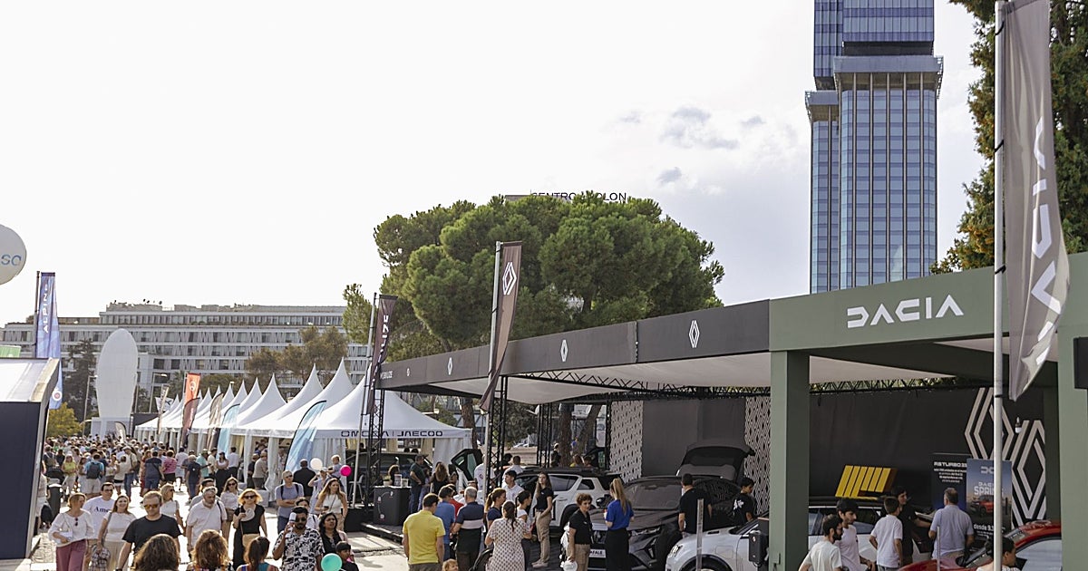Los coches eléctricos toman Madrid Río en la feria VEM