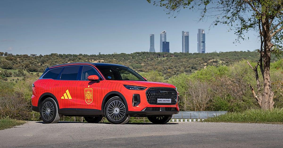 Este es el coche que acompañará a la Selección Española en e