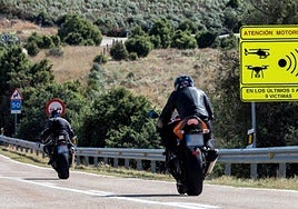 Reforma de Tráfico: permitido circular por el arcén y nuevas obligaciones para motoristas