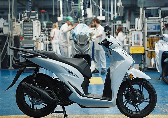 Así celebra Honda los 25 años de la SH125i