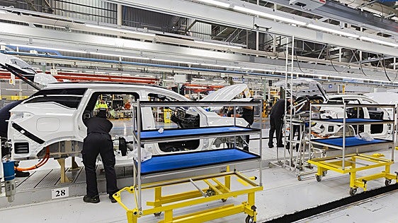 La automoción europea busca competitividad ante el asalto chino