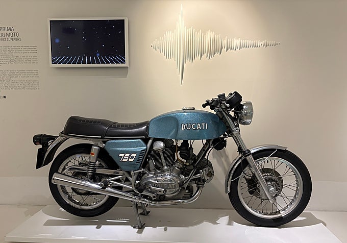 Ducati 750 GT