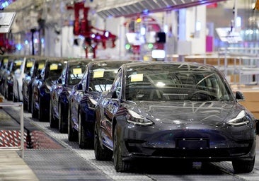 Tesla retira casi 3 millones de coches por manijas inseguras en caso de emergencia