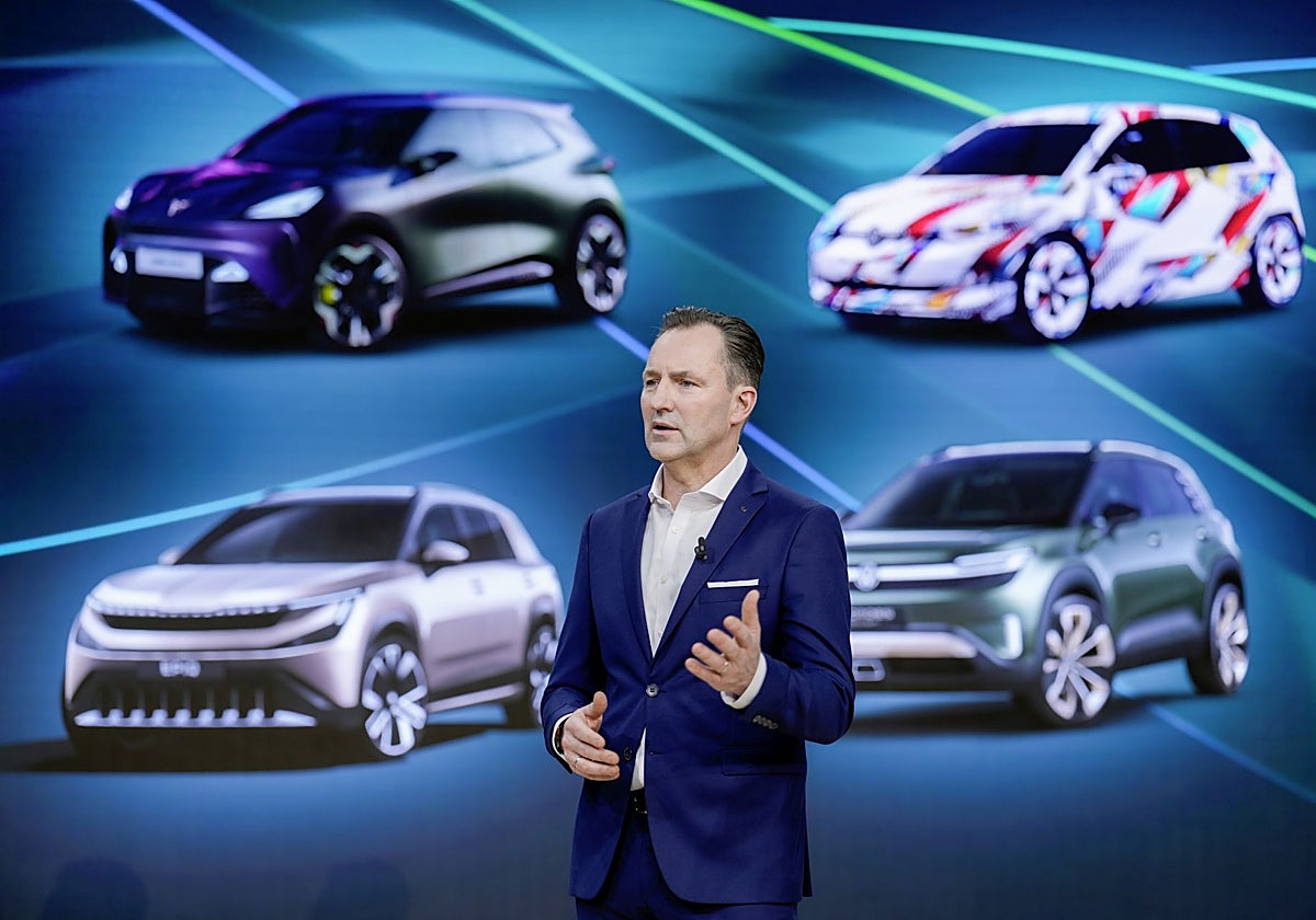 El CEO de Volkswagen reafirma el compromiso del grupo alemán con las plantas de Martorell y Pamplona miniatura