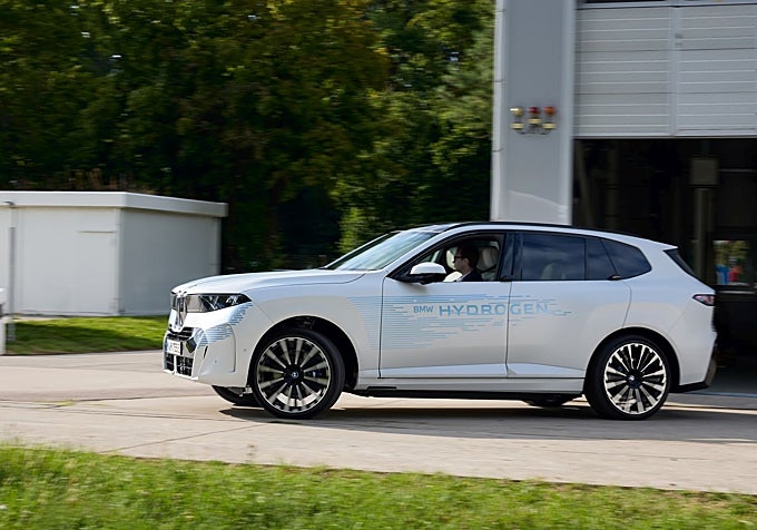 La planta de BMW Group en Steyr (Austria) se prepara para la producción en serie del sistema de pila de combustible, un hito clave en la estrategia de apertura tecnológica de la marca bávara