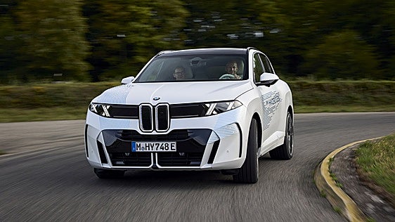 El BMW de hidrógeno supera sus primeras pruebas reales de conducción