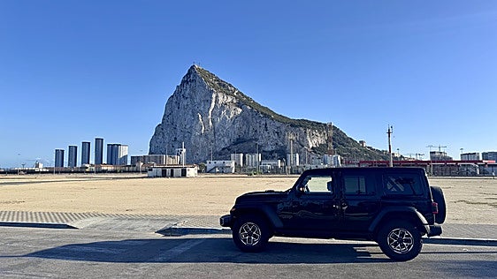 Del Atlántico al Peñón por la última frontera del sur: Nos vamos de ruta con el Jeep Rubicon