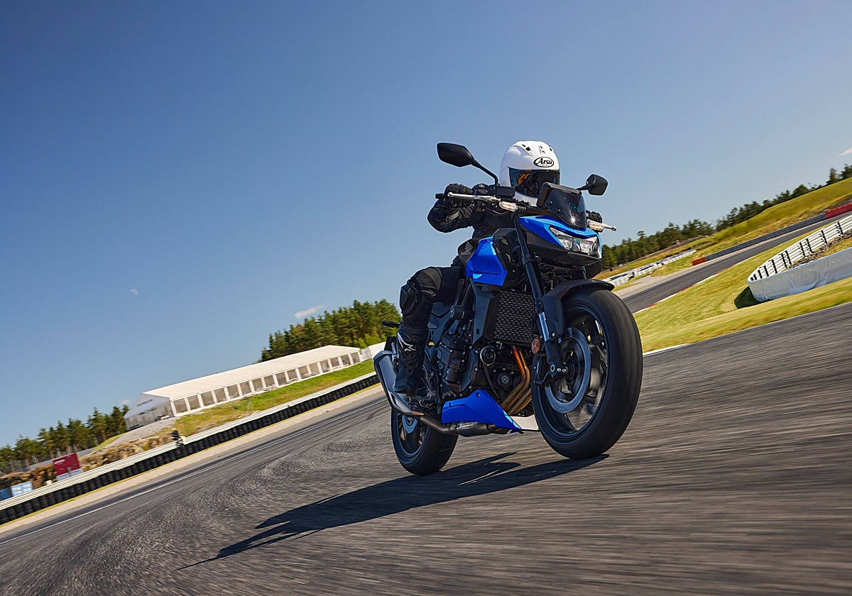 Honda renueva la paleta de colores de la NT1100 y la CB750 Hornet para 2027