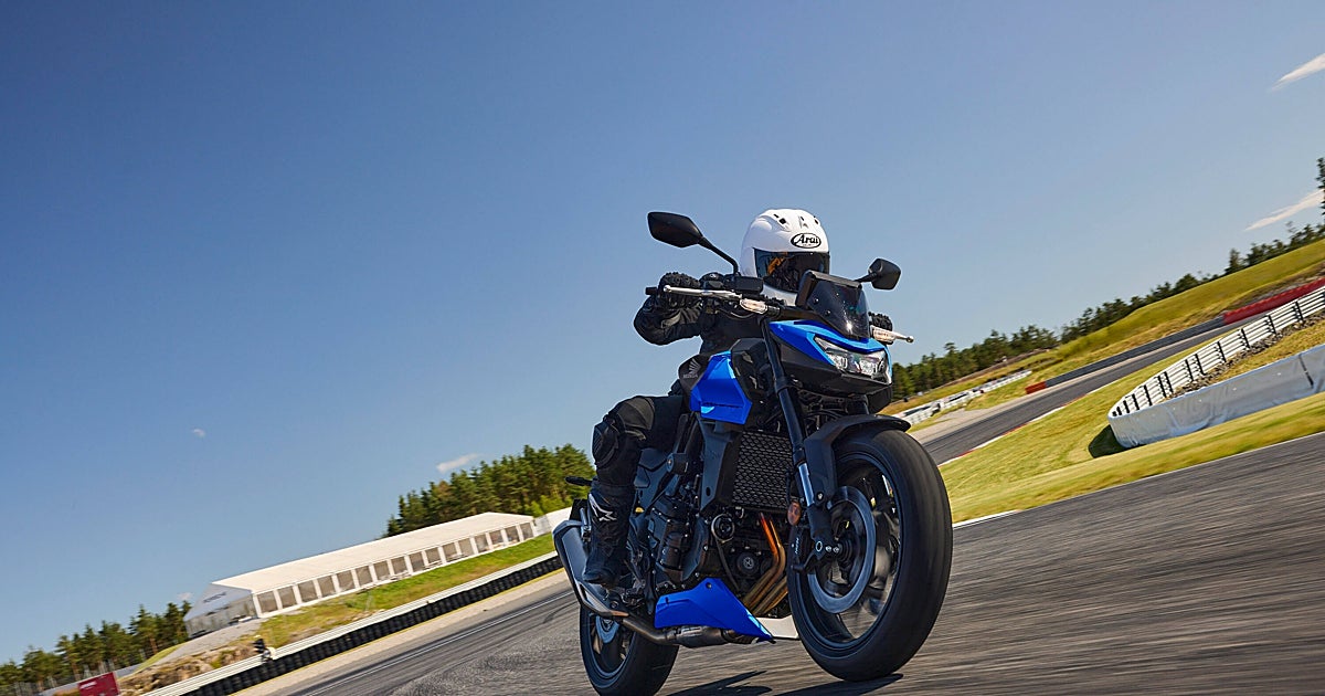 Honda renueva la paleta de colores de la NT1100 y la CB750 Hornet para 2027