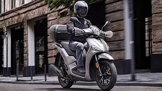Así es el SR16 Air, el nuevo escúter 125 de rueda alta de Voge