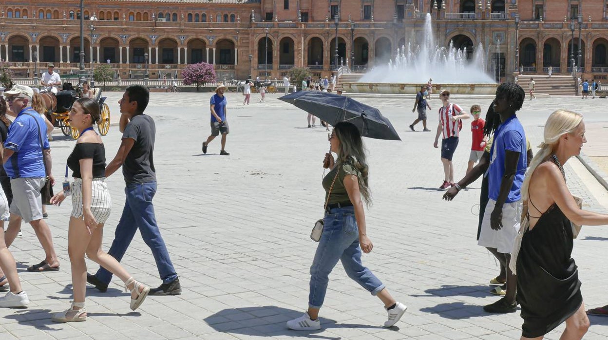 La segunda ola de calor del verano golpea ya Sevilla