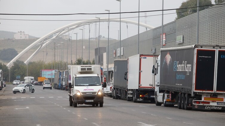 Los camioneros de Córdoba suspenden el paro indefinido