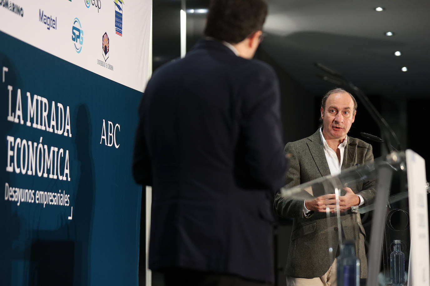 La conferencia del director general de Unieléctrica en la &#039;Mirada Económica&#039;, en imágenes