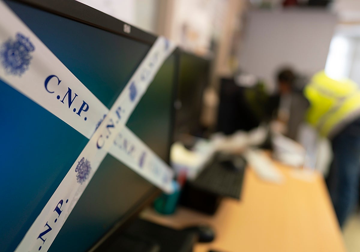 Unidad Central de Madrid que lucha contra los delitos informáticos y la pornografía infantil