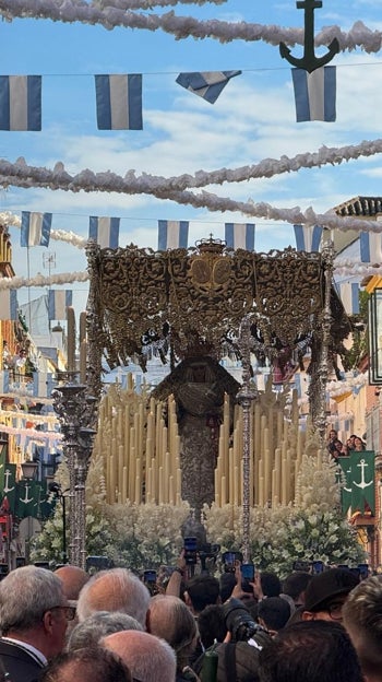 Procesión de la Esperanza de Triana, antesala de la Magna