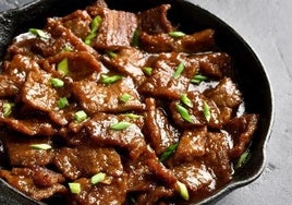 El ingrediente secreto de los restaurantes asiáticos para que la carne quede jugosa: sirve de suplemento deportivo
