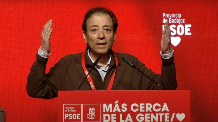 El emotivo discurso de Fernández Vara en su lucha contra el cáncer: «Quiero seguir viviendo»