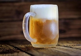 Un químico enseña cómo enfriar rápidamente las cervezas con un alimento que tienes en la despensa: «Absorbe energía»