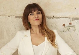 La vida personal de Rozalén: su novio, el amor prohibido de sus padres y el pueblo de su infancia