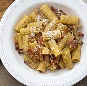La receta italiana para hacer una pasta gricia: «Es Italia servida en tu plato»