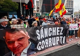 Los fieles del cumpleañero Juan Carlos Peinado, 'el juez valor'