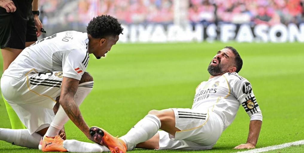 El Madrid se queda sin laterales derechos tras la lesión de Carvajal, que ve peligrar el Clásico ante el Barcelona