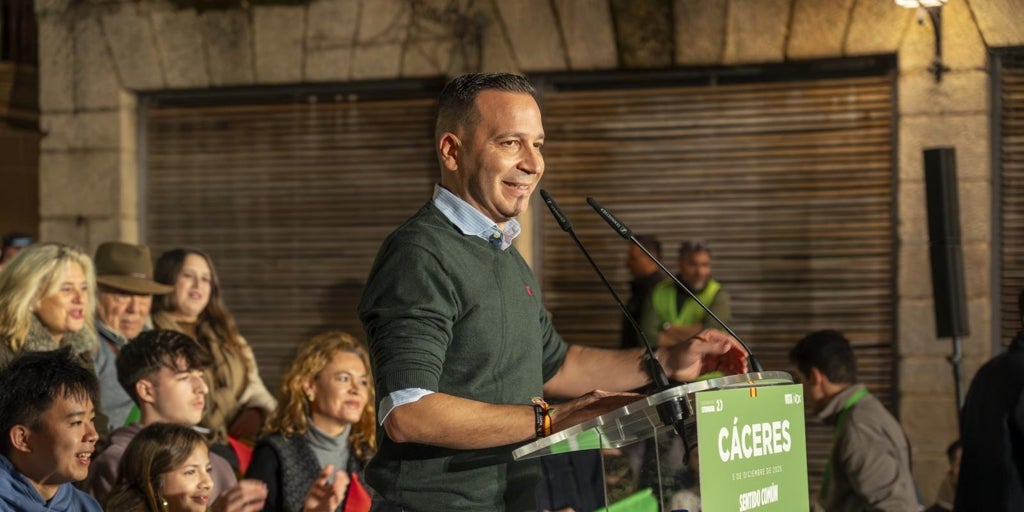 Quién es Óscar Fernández, candidato de Vox para las elecciones en Extremadura: profesión, familia y mensaje político