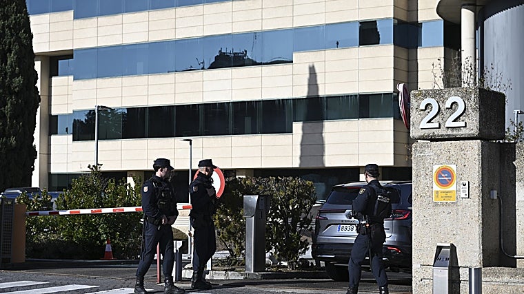 Registration at Plus Ultra headquarters