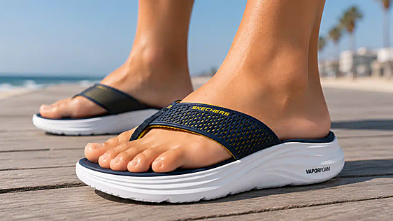 Qué sandalias de Skechers elegir si buscas amortiguación para el pie en jornadas largas