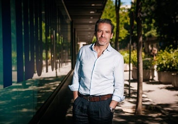 Borja Sémper: «La enfermedad me enseñó que lo extraordinario es un vaso de agua»