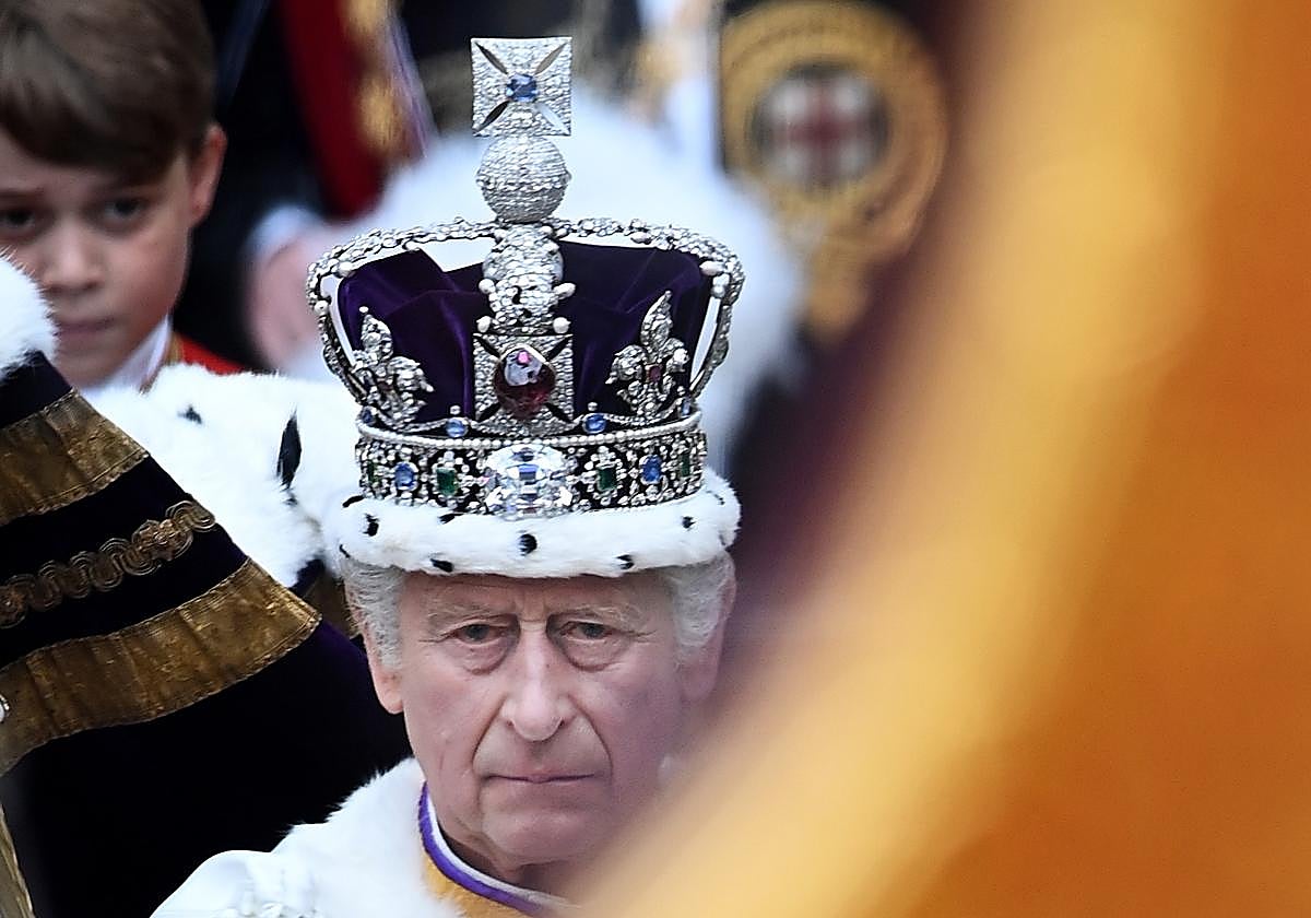 El Rey Carlos III tras su coronación