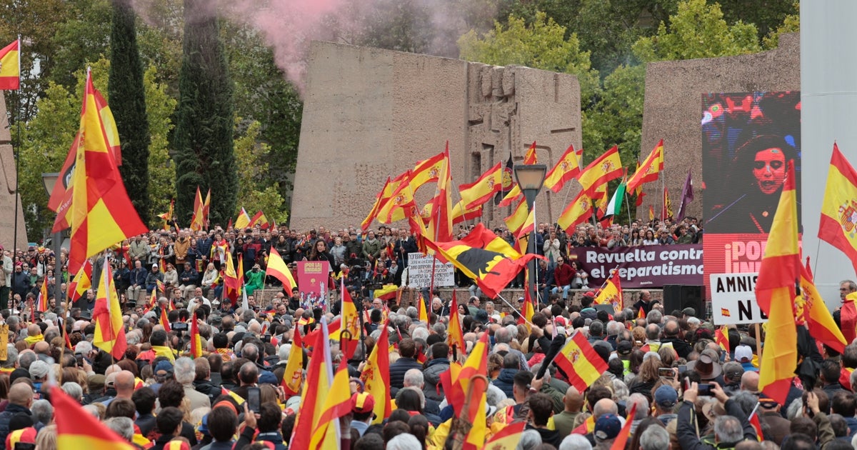 Patriotas, idiotas y pelotas