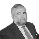 <div class="voc-author__name">César Hornero</div>