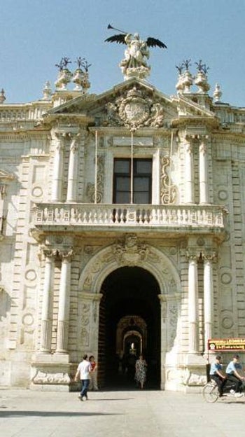 Por qué queremos cambiar la Universidad de Sevilla