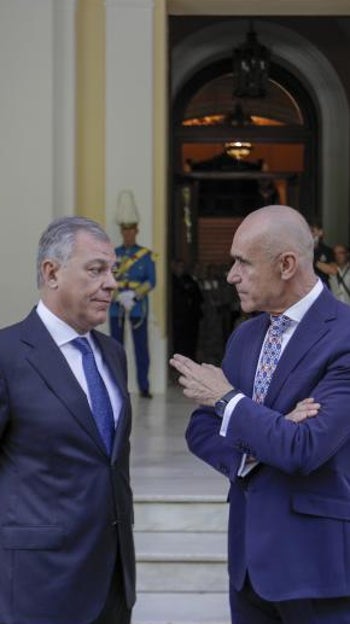 La pinza de Vox y PSOE contra Sanz