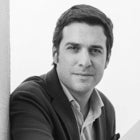 <div class="voc-author__name">LUTGARDO GARCÍA</div>