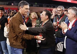 Esos que te aplauden, Pedro, te apuñalarán