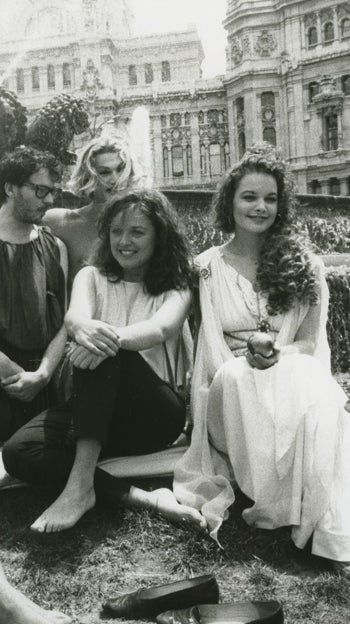 Ouka Lele, en una sesión fotográfica que hizo en 1987 en la plaza Cibeles