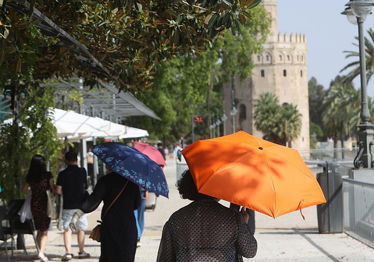 Sevilla tiene un color artificial