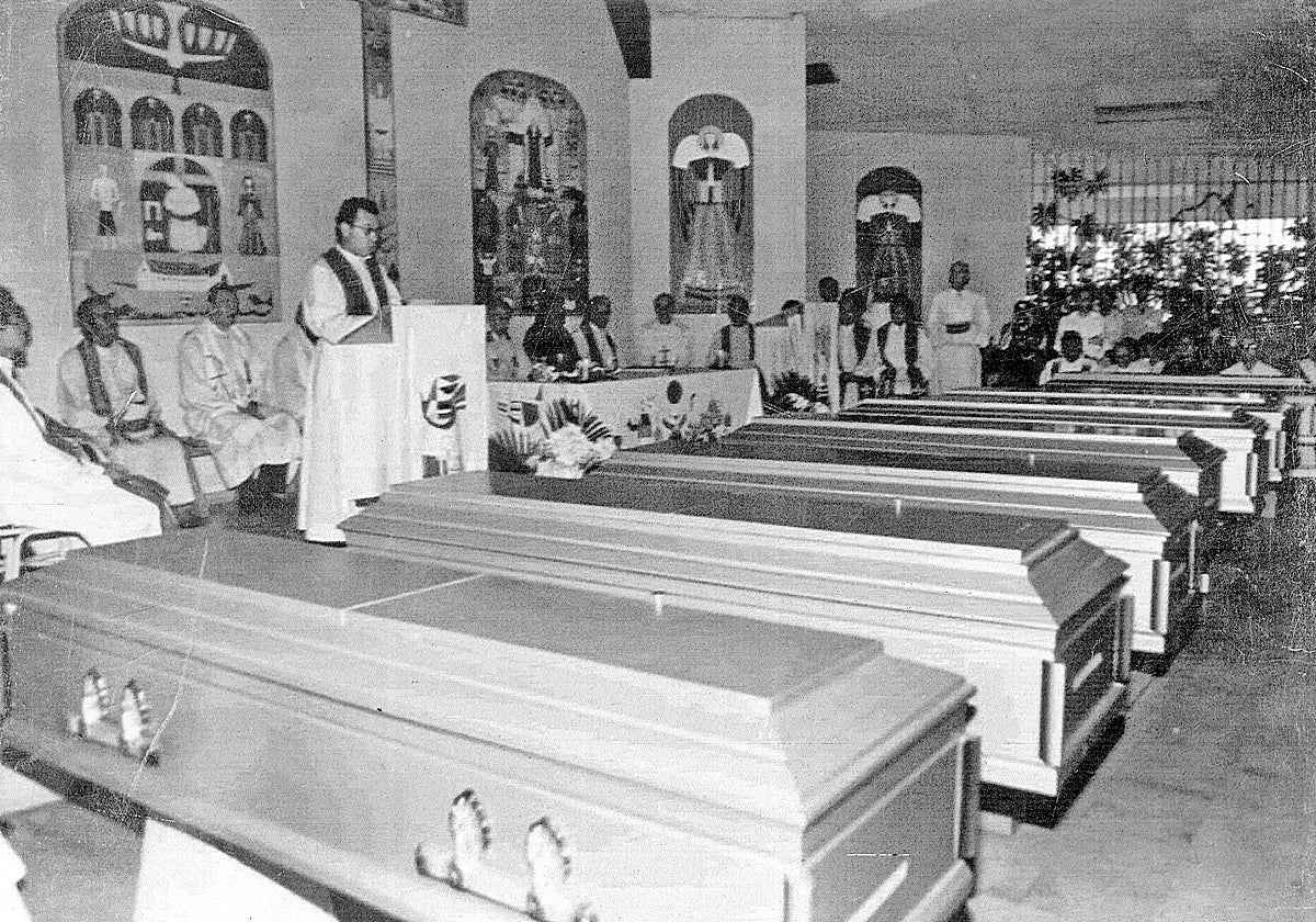 Funeral por los seis jesuitas asesinados en El Salvador
