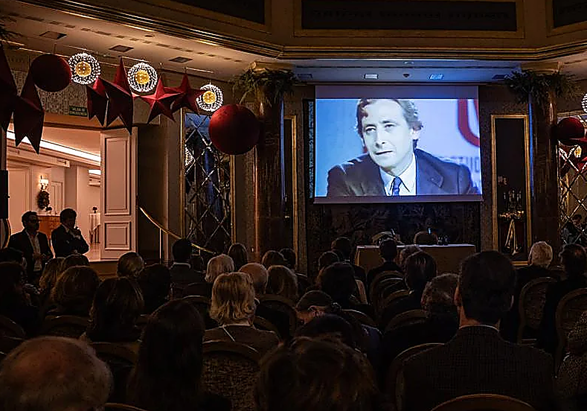 Ussía, «la tristeza que tuvo su valiente alegría»