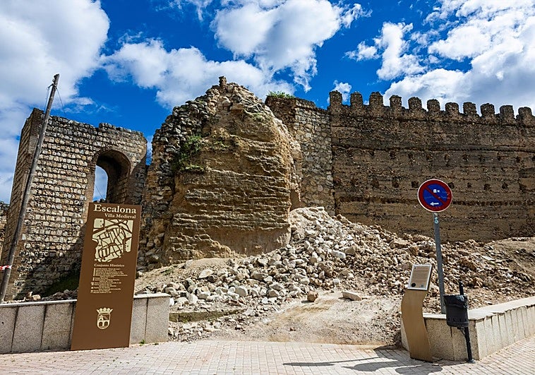La torre derrumbada del castillo de Escalona (Toledo)