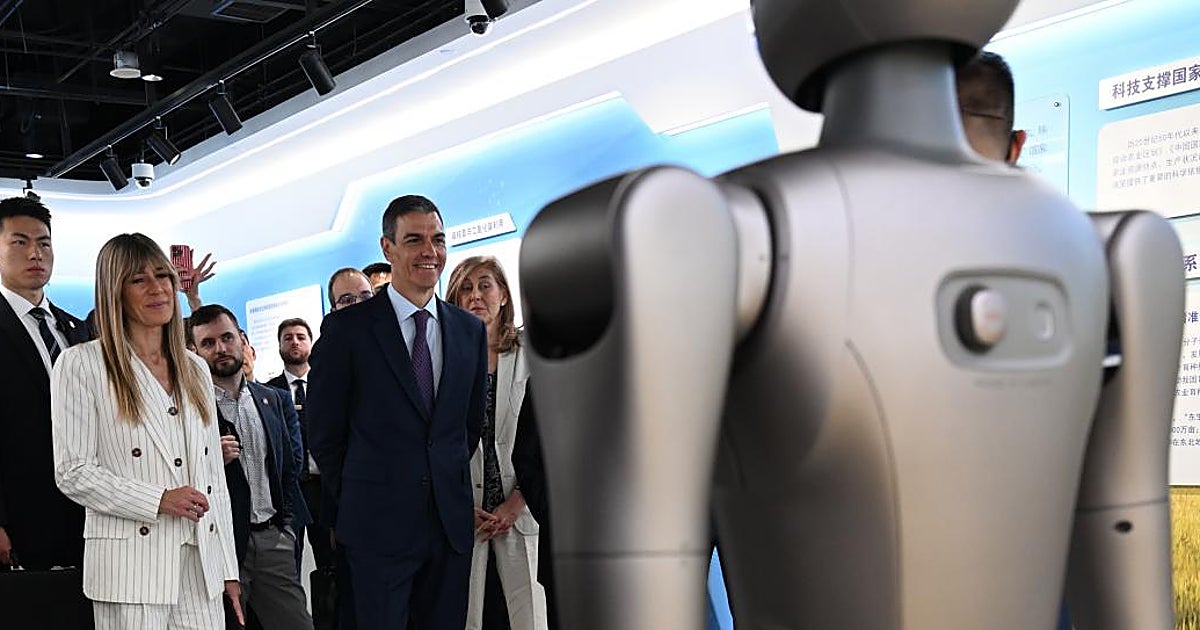 Doctorados y cátedras de los chinos