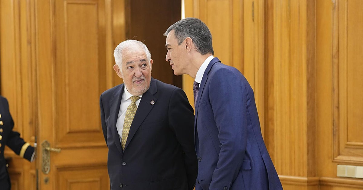 Pumpido rompe el bloqueo del Congreso