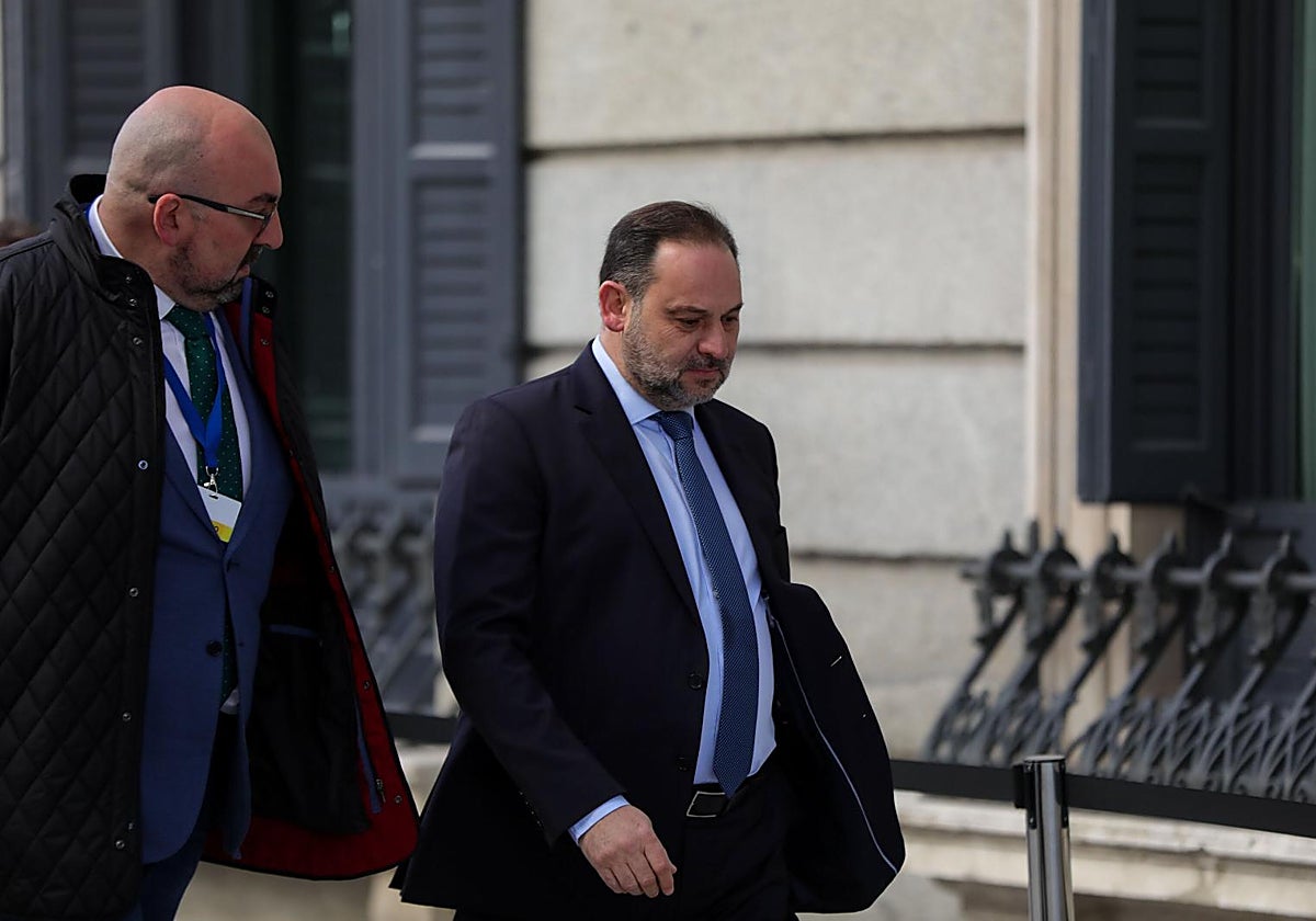 Ábalos y Koldo a su llegada al Congreso