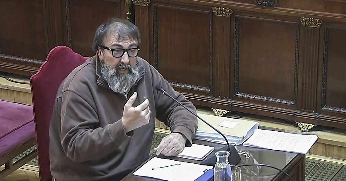 Coloso con gafas